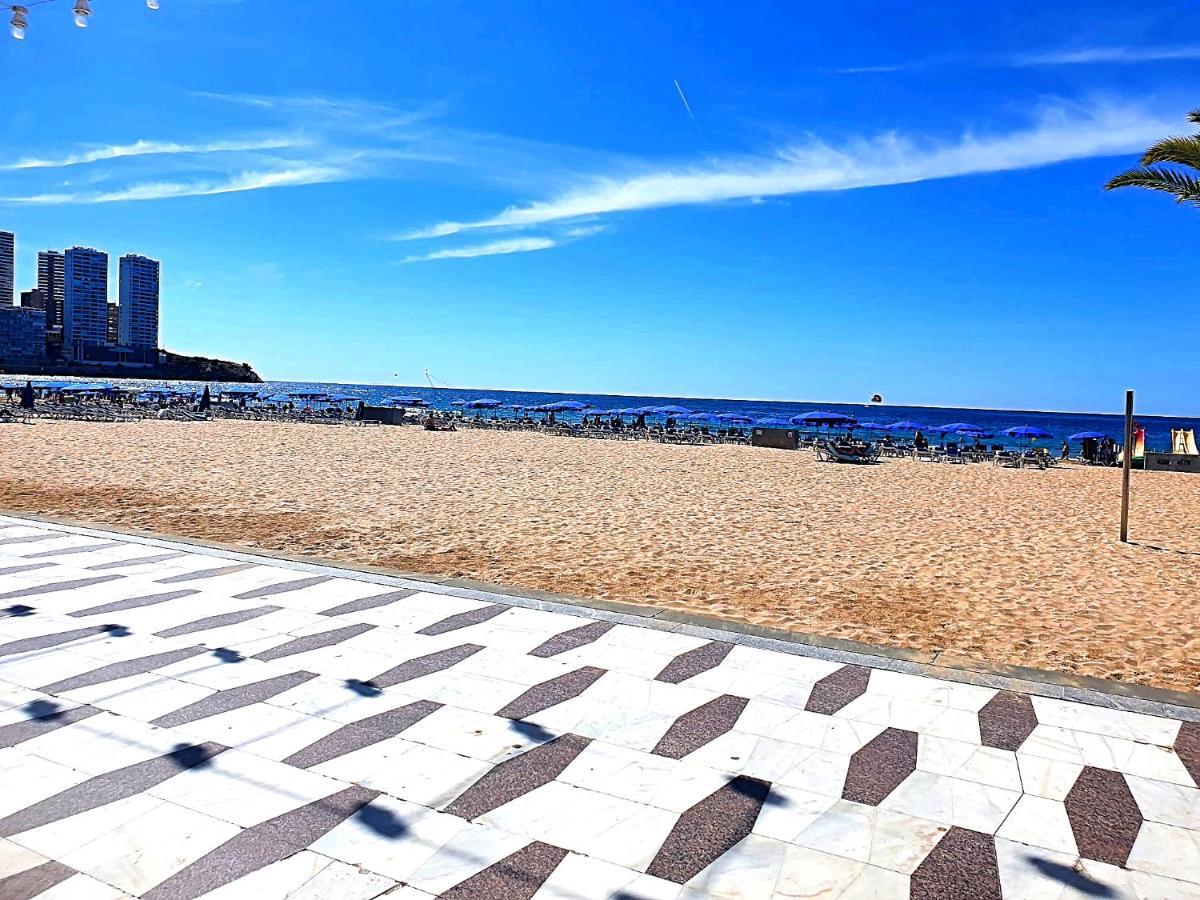First Line Beach Beautiful Two Bedrooms Benidorm Exterior foto