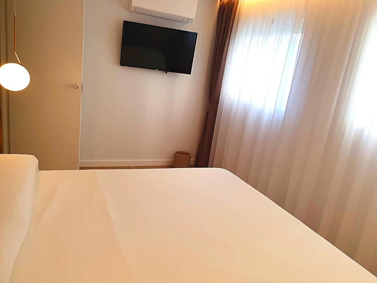 First Line Beach Beautiful Two Bedrooms Benidorm Exterior foto